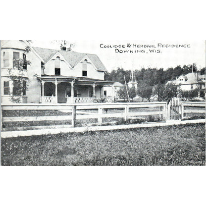 Coolidge & Herdahl Residence Downing Wisconsin Original Postcard TJ9-P3
