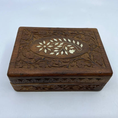 Vintage Carved Hand-Crafted Wood Stationary Jewelry Trinket Box 7x5x2.5” TG4