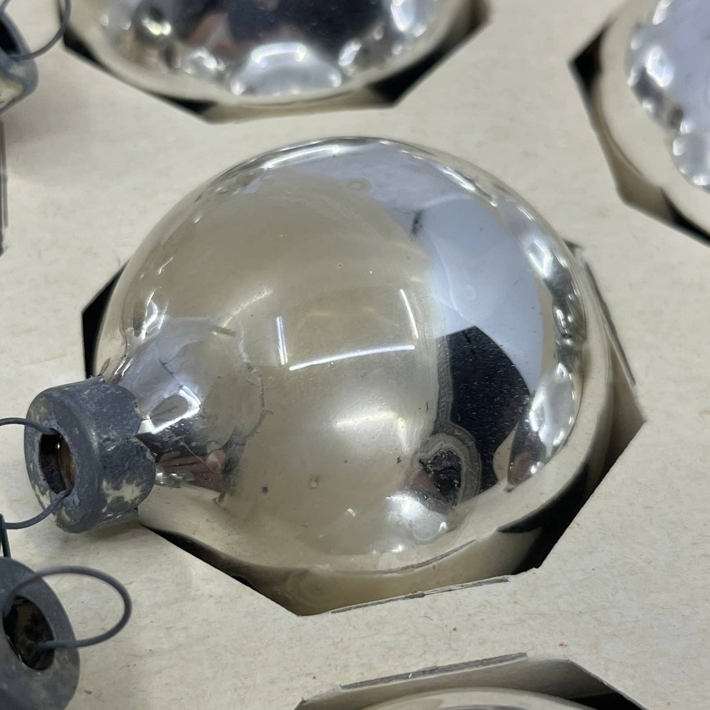 HOLLY 10 Vintage 2 1/4" Mercury Glass Ornaments Original Box Silver TJ9