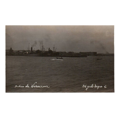 Battleship at Bahia De Veracruz Mexico - Original Postcard TJ8-5
