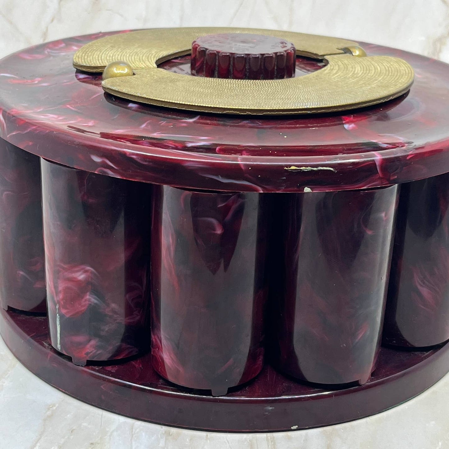 Vintage Turnit Poker Chip Caddy / Cranberry Marbled Bakelite WORKS 10” TC5