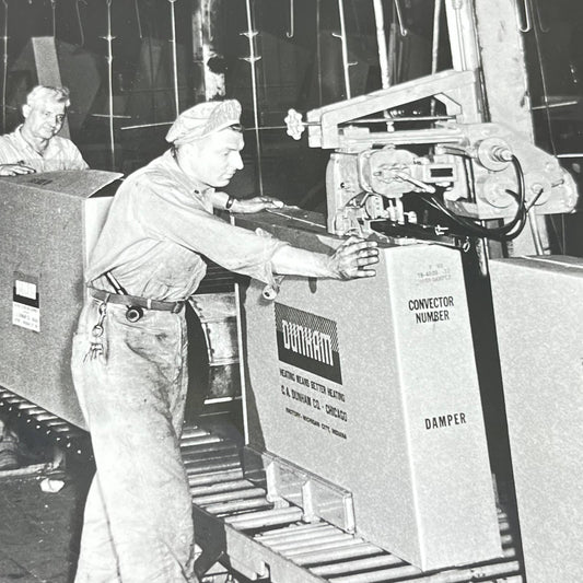 1940s Assembly Line Manufacturing Photo Dunham Heating Michigan City IN AA7-13