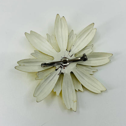 1960s MOD Vintage Yellow Tiered Enameled Floral/Daisy Brooch SA6