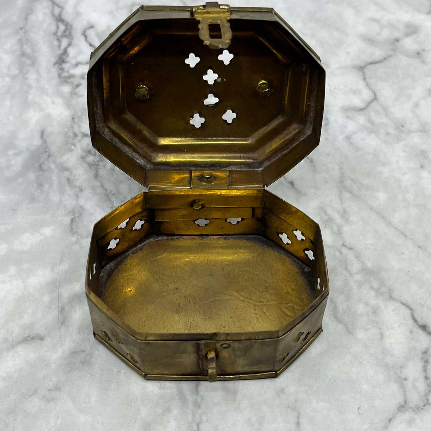 Vintage Brass Cricket Box Trinket Hinged Handle Latch Made In India 2.75x 3 TB6