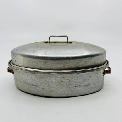 Vintage Toy Kitchen Tin Roasting Pan With Lid 6.5” TB6