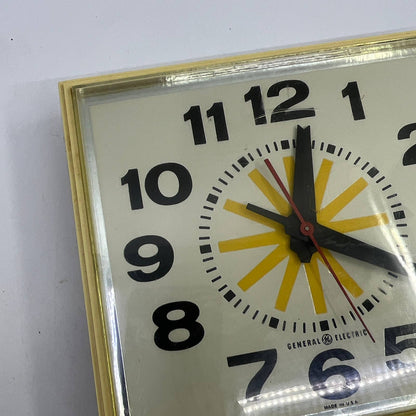 1950s MCM General Electric Kitchen Wall Clock WORKS 6.5” TH5