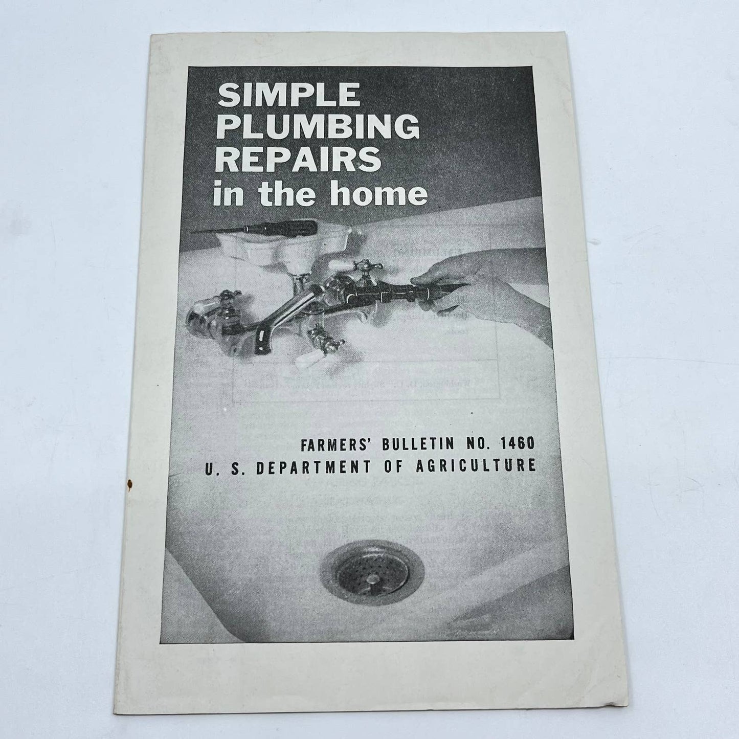 1948 US Dept Agriculture Farmers Bulletin 1460 Simple Plumbing Repairs TE7