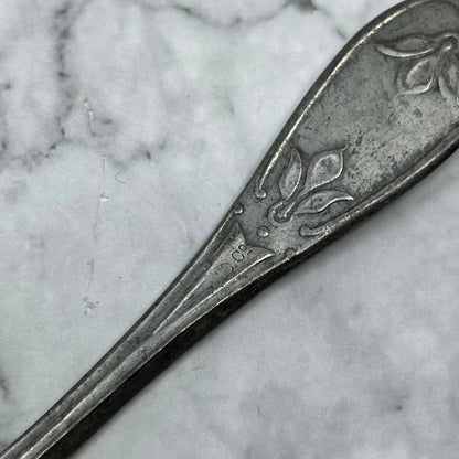 Antique Lot of 5 MERIDEN BRITANNIA MB & Co Tea Spoons 6" TJ3