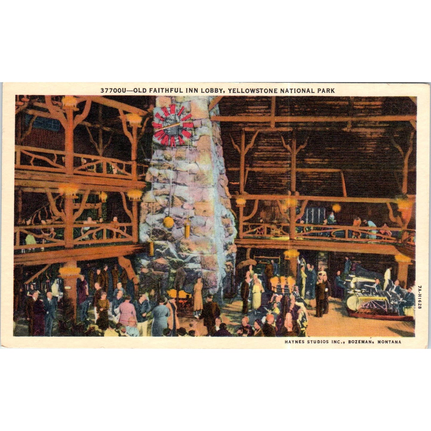 Old Faithful Inn Lobby Yellowstone Park Original Postcard TK1-P14