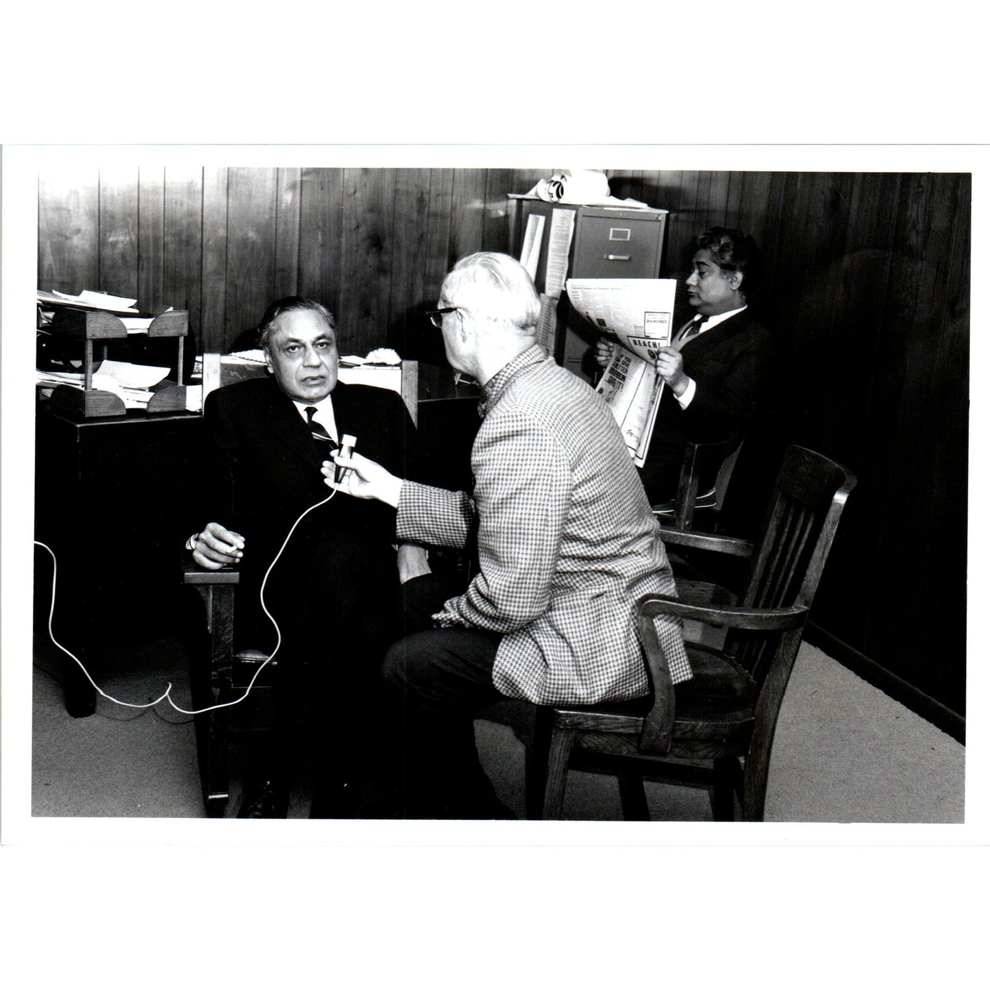 India Ambassador Nehru Interviewed by WNAX 1963 Original Photo 5x7 B10