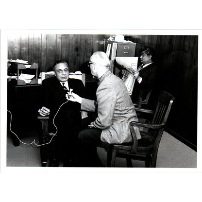 India Ambassador Nehru Interviewed by WNAX 1963 Original Photo 5x7 B10