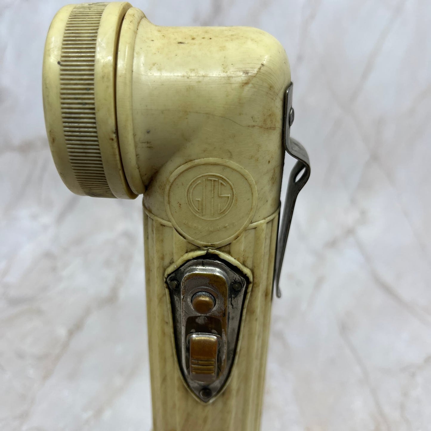 Vintage GITS TL-122 Cream Military Angle Head Flashlight TJ9