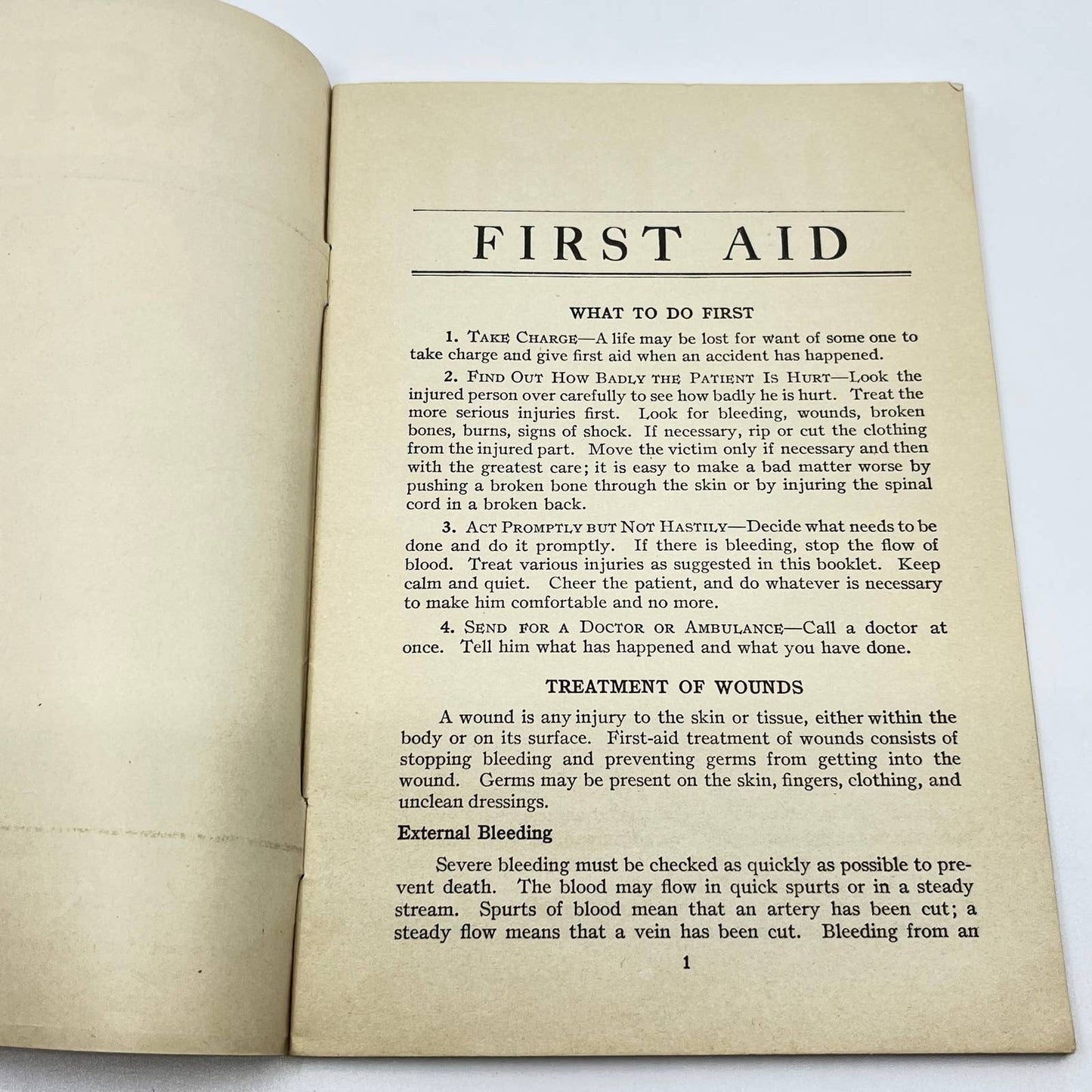 1940s First Aid Booklet Metropolitan Life Insurance TF7