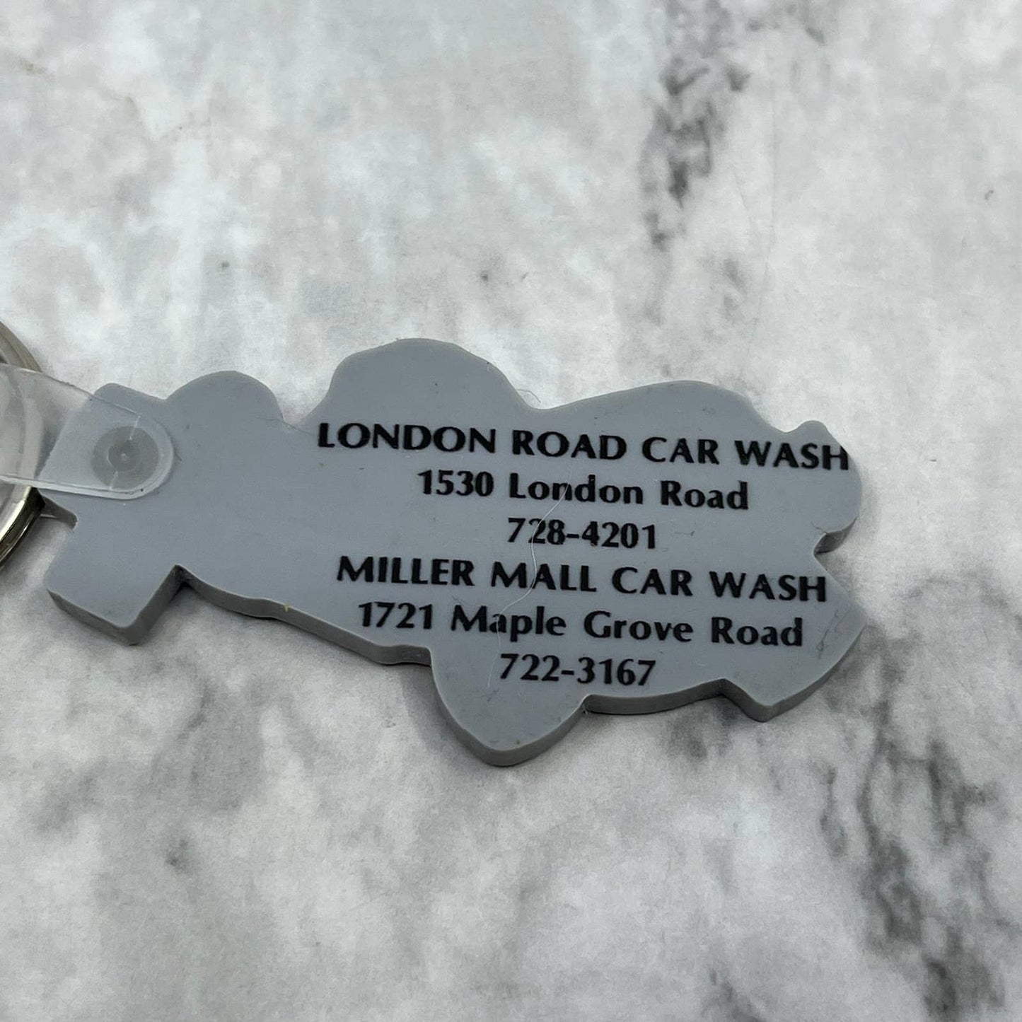 Vintage Maple Grove MN Advertising Keychain London Road Car Wash Elephant SF1