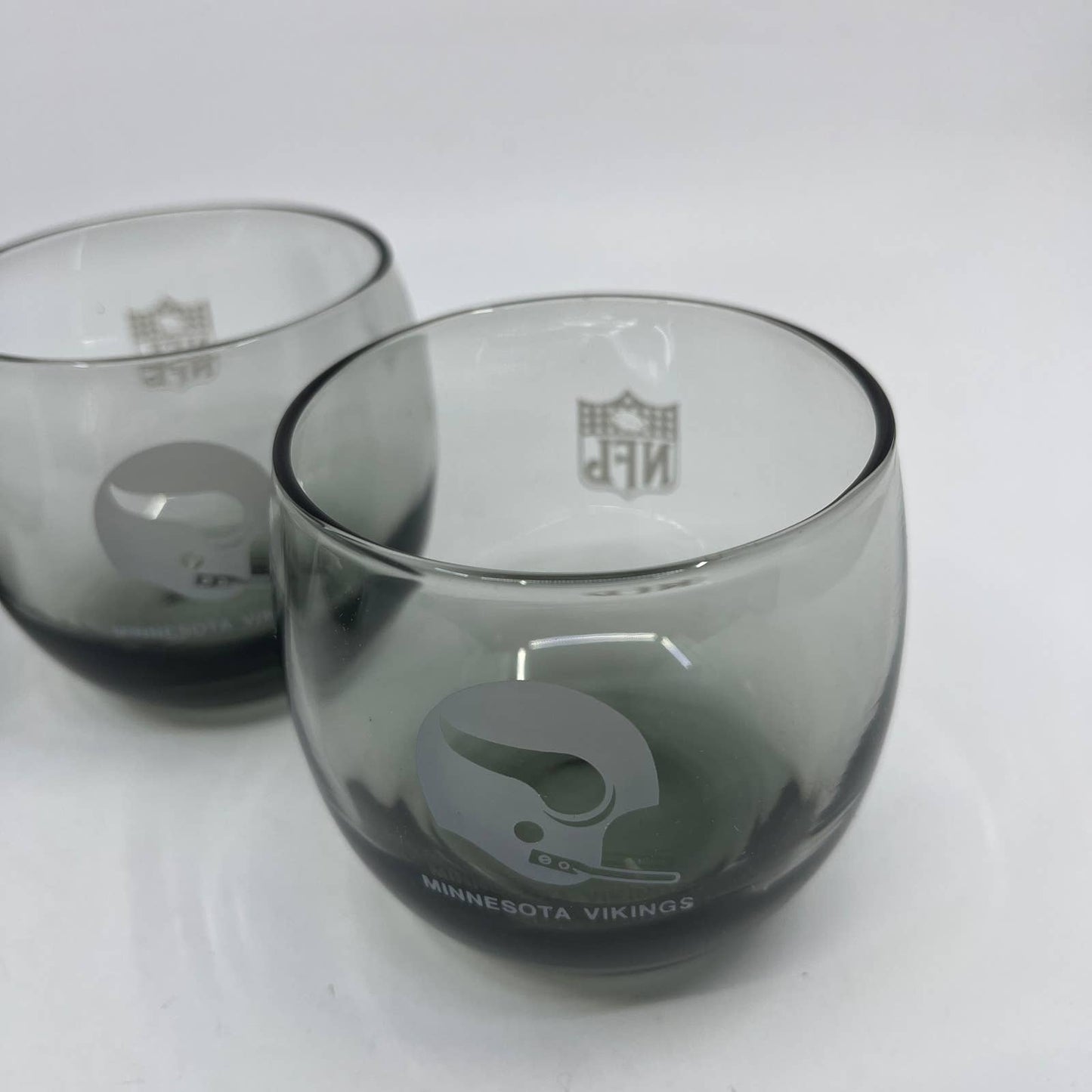 1970s Minnesota Vikings NFL Roly Poly Lowball Glasses Smoke Gray Set of 4 TG7