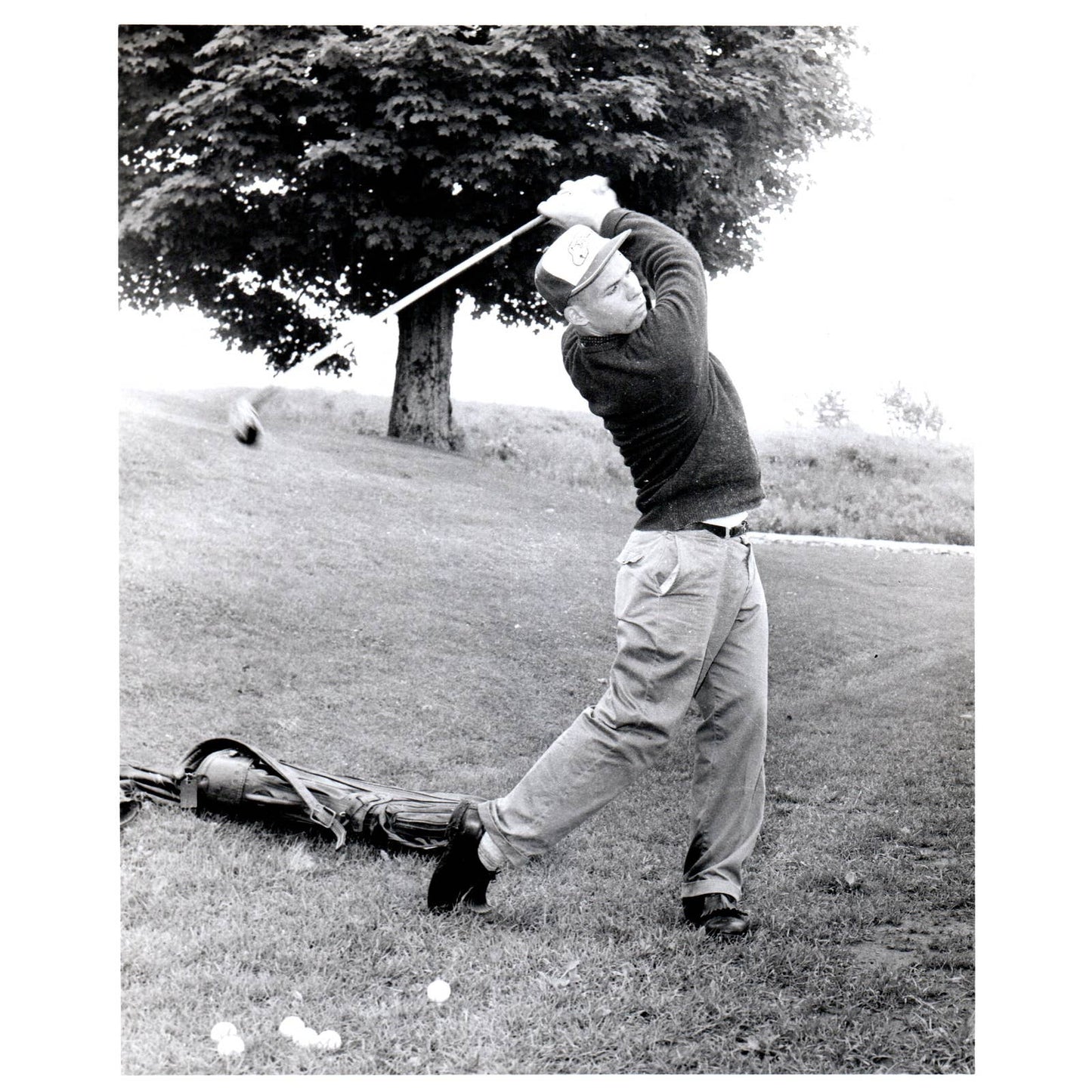 1959 Original Press Photo Golf Dick Harris Tees Off 8x10" AD2