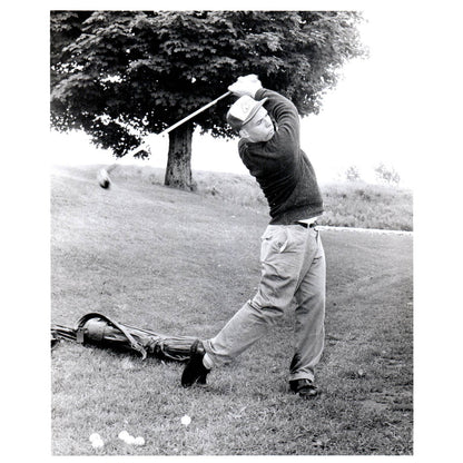1959 Original Press Photo Golf Dick Harris Tees Off 8x10" AD2