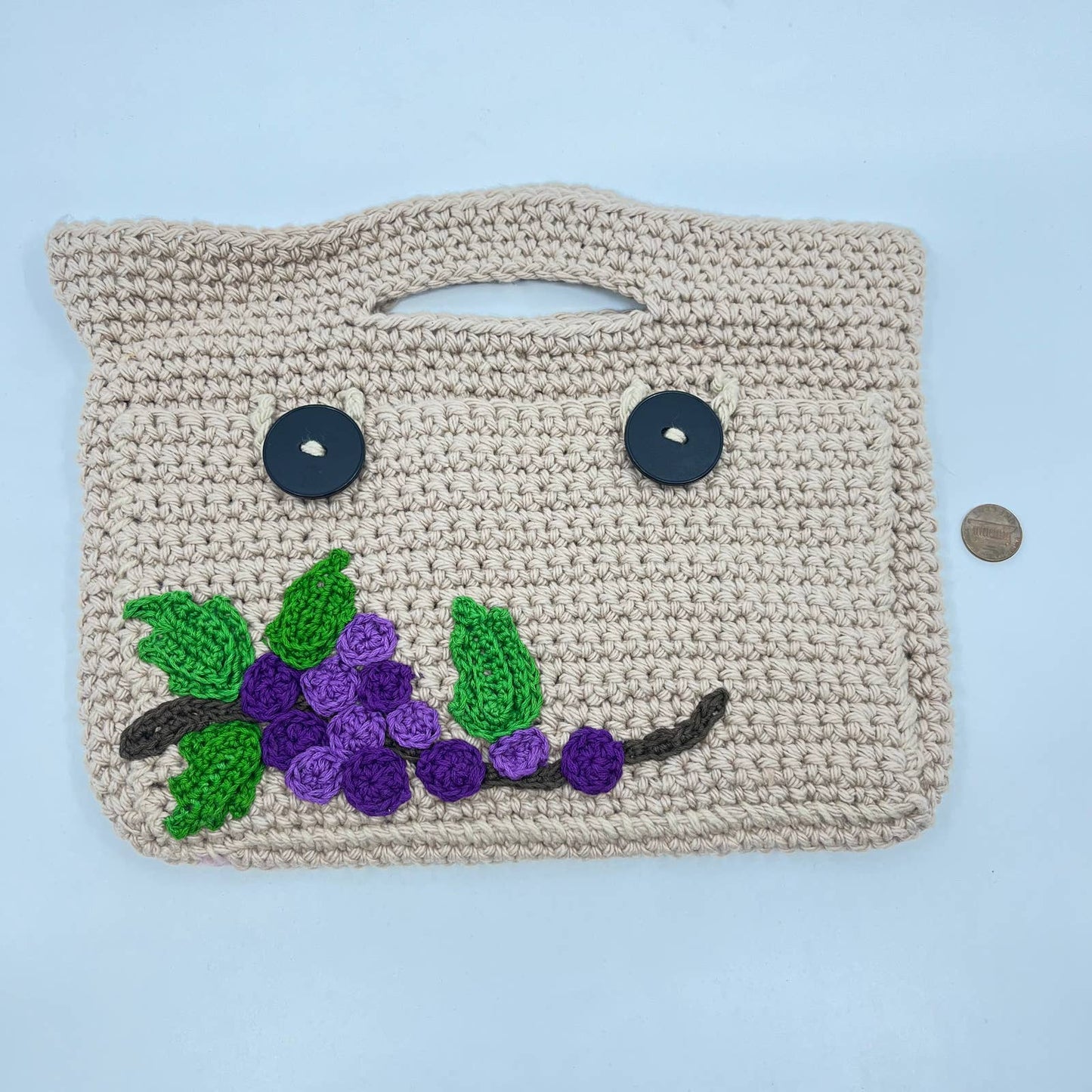 Vintage Handmade Crocheted Grapes Purse Handbag Wood Handle 10” TC6