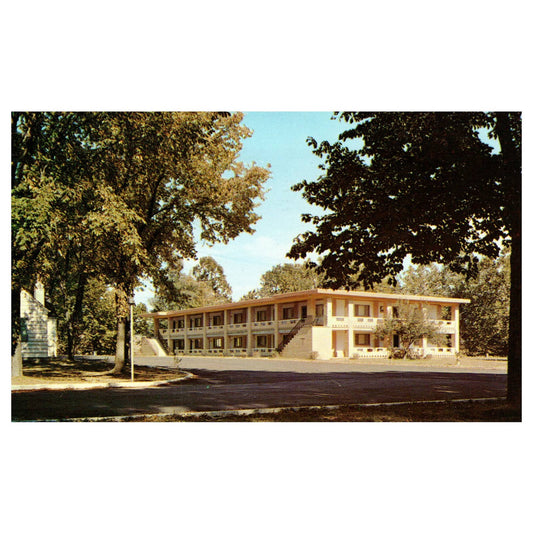 Vintage Postcard - Traveltown Hotel Court and Cottages Roanoke VA AD9