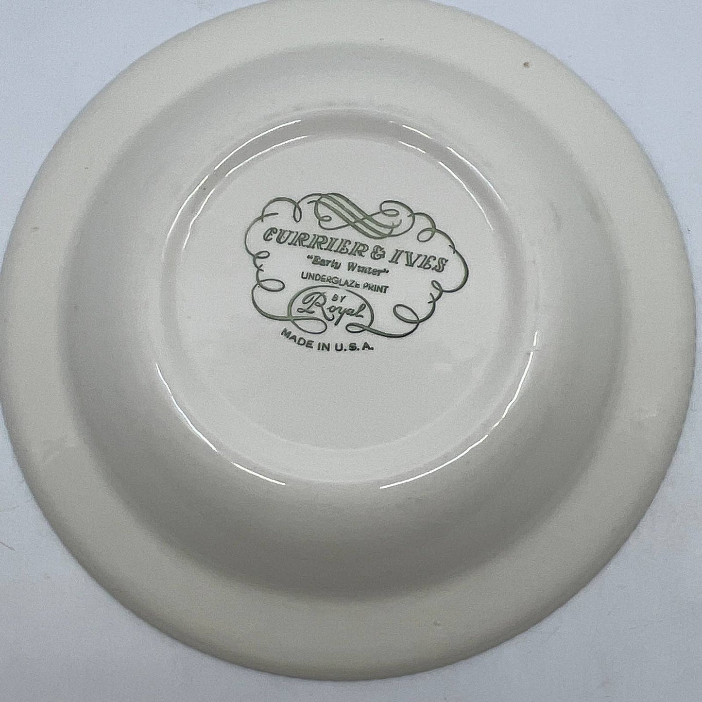 Royal China Currier and Ives Soup/Salad Bowl  8 1/2" Early Winter Blue TI3-3