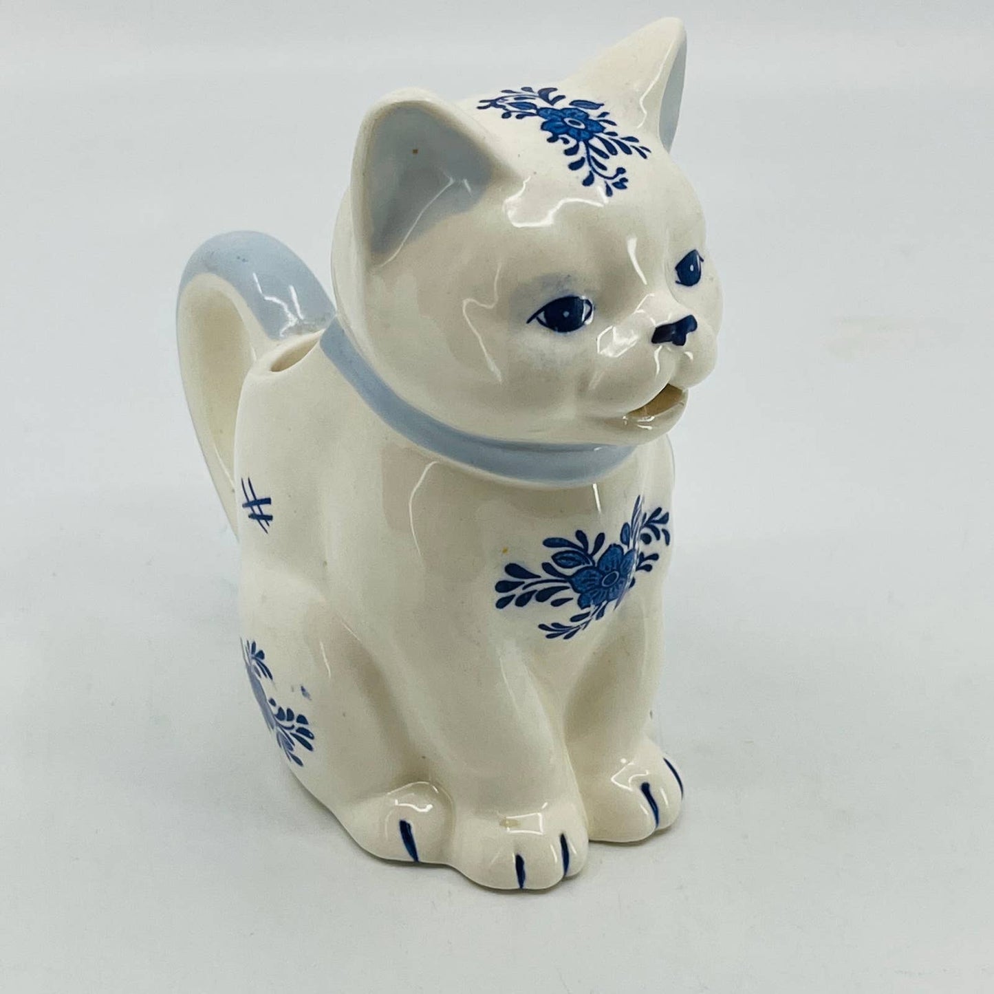 Vintage Porcelain Delft Blue & White Kitty Cat Creamer 5” TC2