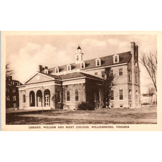 Library at William and Mary College Williamsburg VA Original Postcard TK1-26