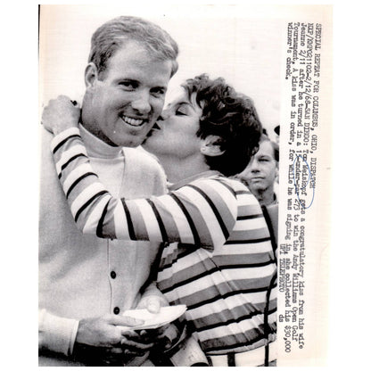 1968 Original Press Photo Golf Tom Weiskopf Andy Williams Open Tournament 8x10" AD2