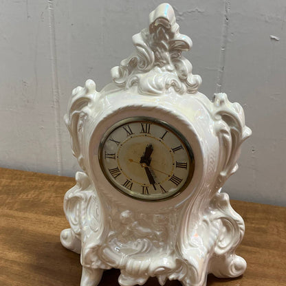 Vtg Lamshire Ceramic White Opalescent Mantle Clock Holland Mold TESTED WORKS TG2