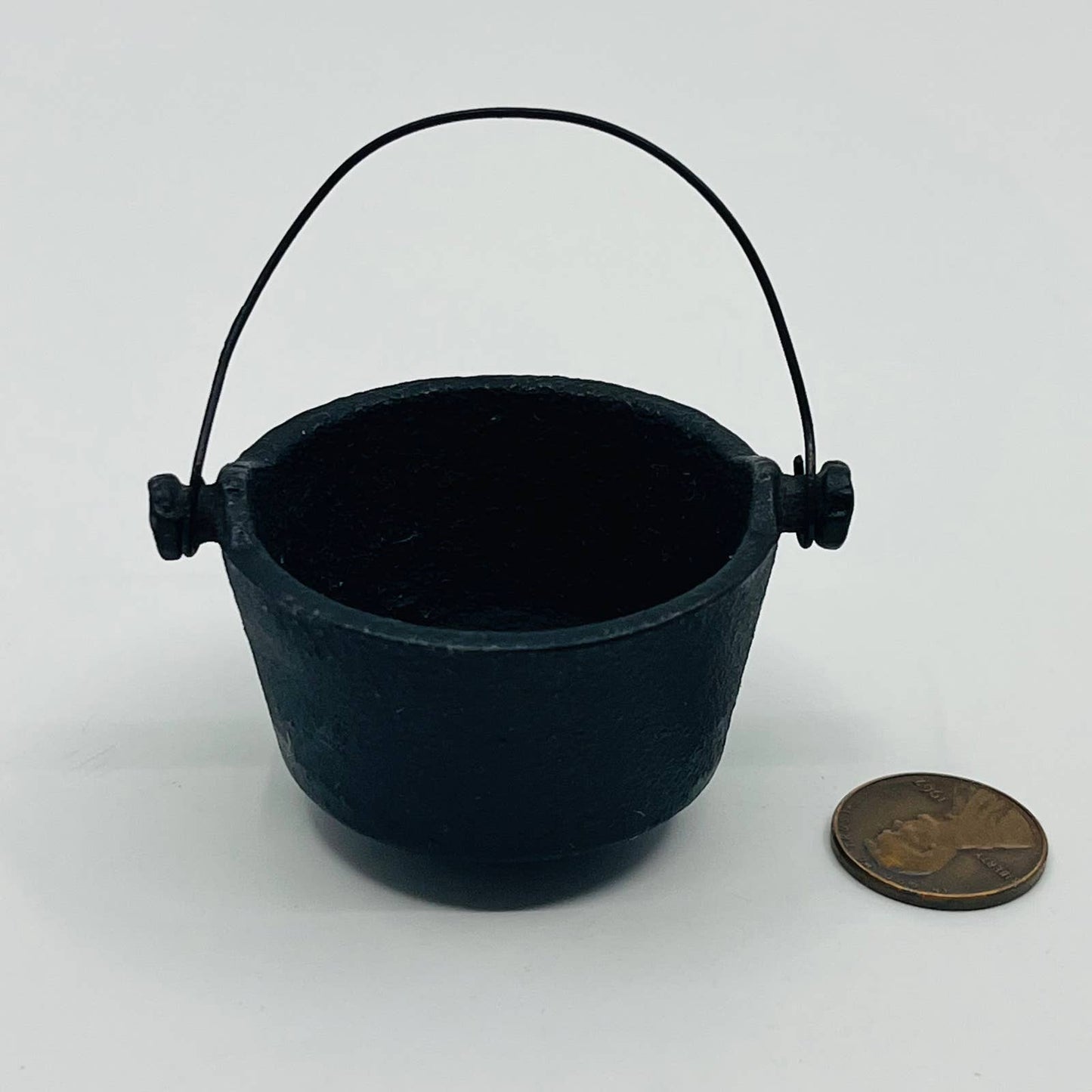 Antique Miniature Hanging Cast Iron Cauldron Pot Kitchen Toy Dollhouse 1.75” SB4