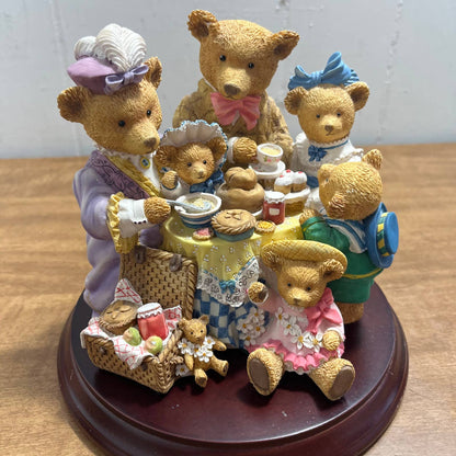 DEPT 56 UPSTAIRS DOWNSTAIRS BEARS LIMITED Henrietta’s Tea Party 1205/5900 TA2