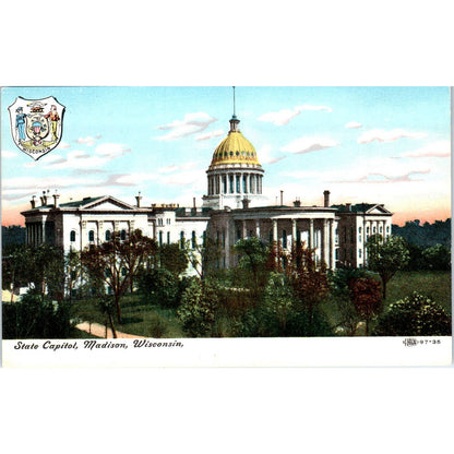 State Capitol Madison c1910 Wisconsin Original Postcard TJ9-P3