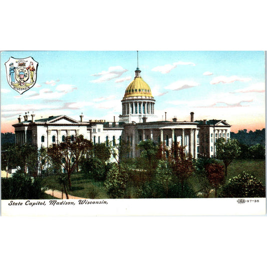 State Capitol Madison c1910 Wisconsin Original Postcard TJ9-P3