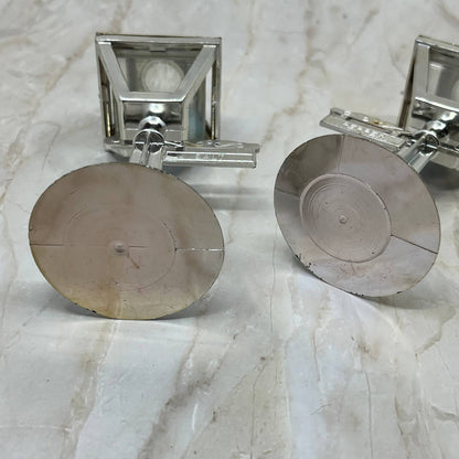 Celluloid Lamp Post Streetlight Salt Pepper Shakers Atlantic City NJ TC5-S1