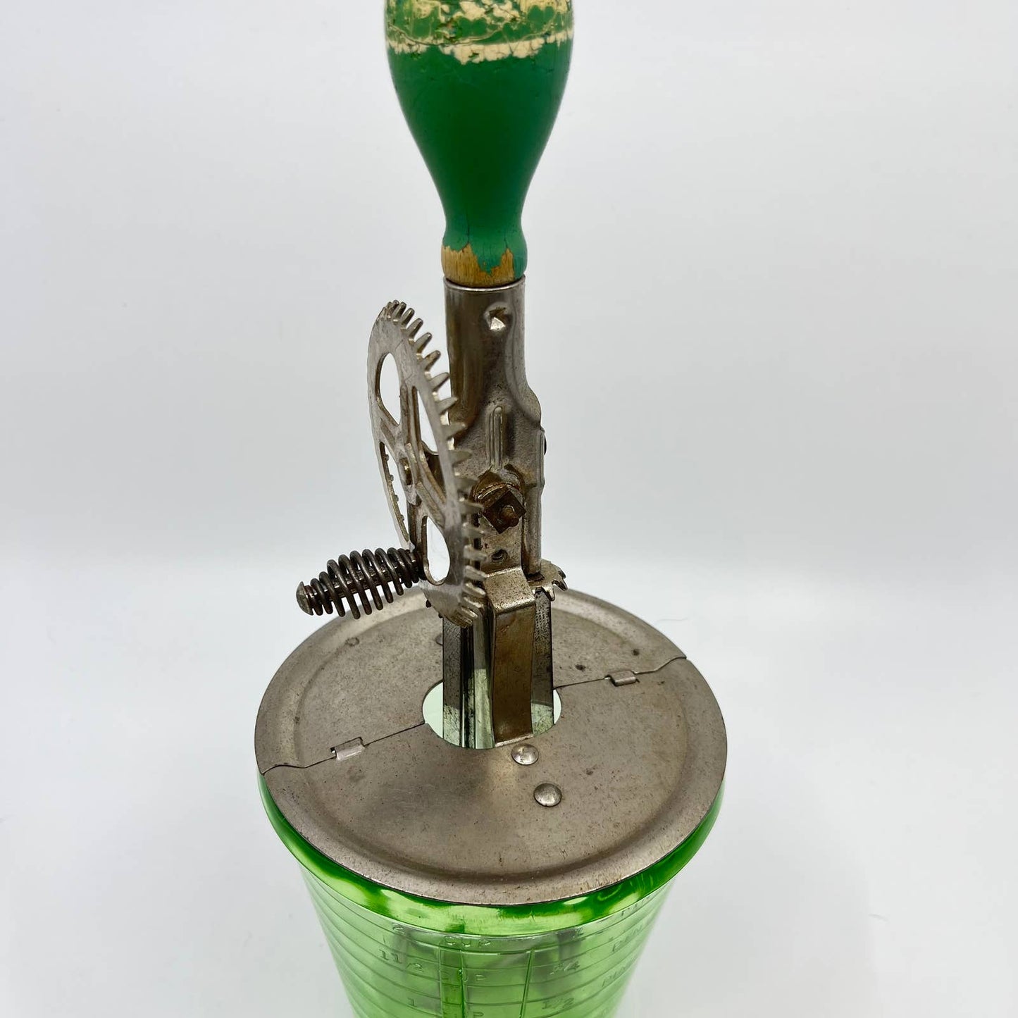 1920s Green Uranium Glass Hand Mixer Beater Blender Jar World Products Corp TE4