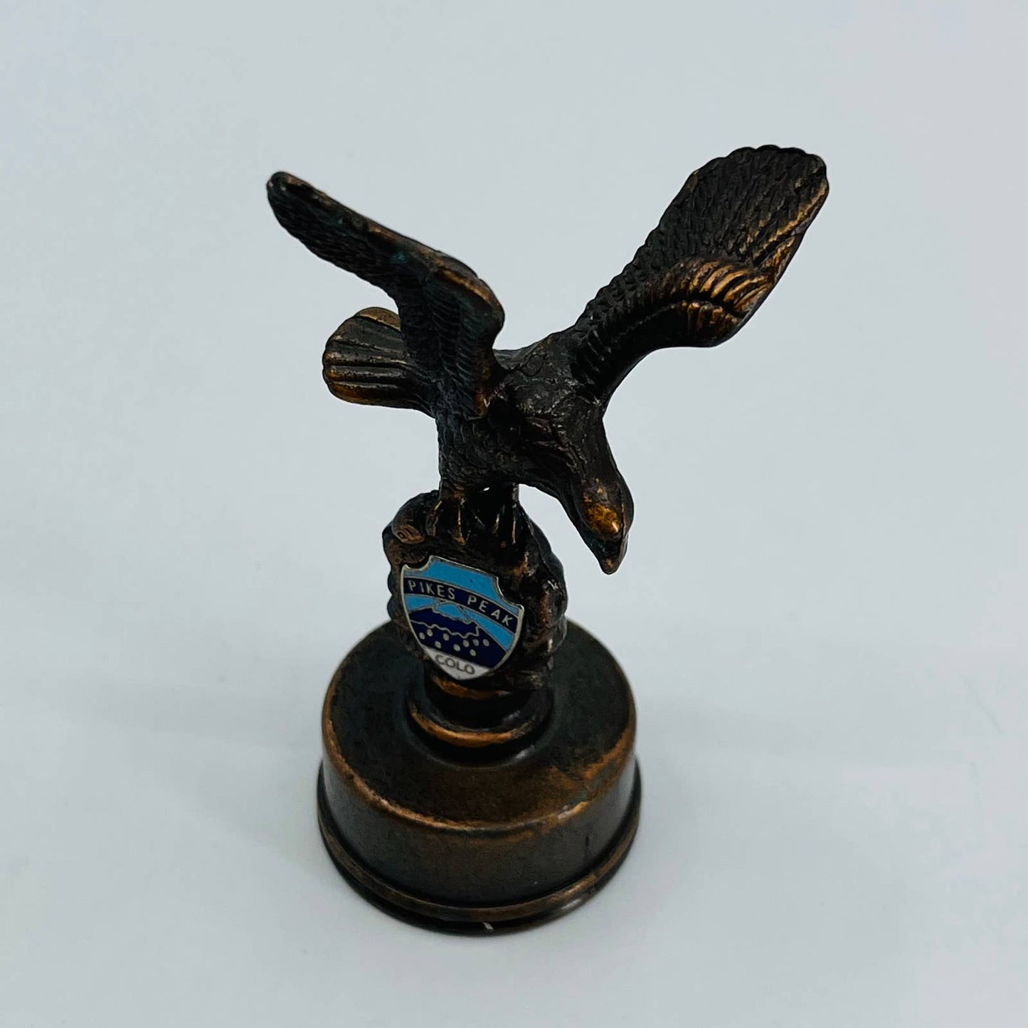 Vintage PIKE’S PEAK CO Bald Eagle Copper Souvenir PENCIL SHARPENER SA4