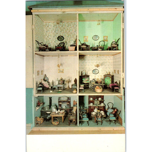 The Doll House at Raynham Hall Oyster Bay NY Original Postcard PB8