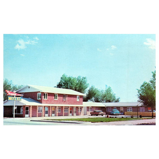 Vintage Postcard - Torrington's Maverick Motel Torrington Wyoming AD9