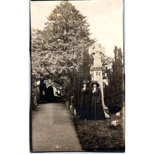 Antique Photo Victorian Celtic Women In Black Visiting Tomb Their Ancestors SE5