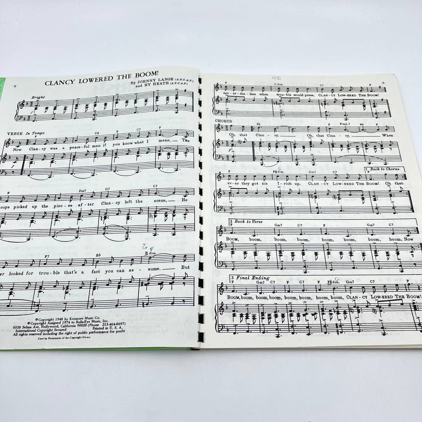 Vintage World Charts Presents IRISH SONGBOOK Piano/Vocal Sheet Music Book TE2