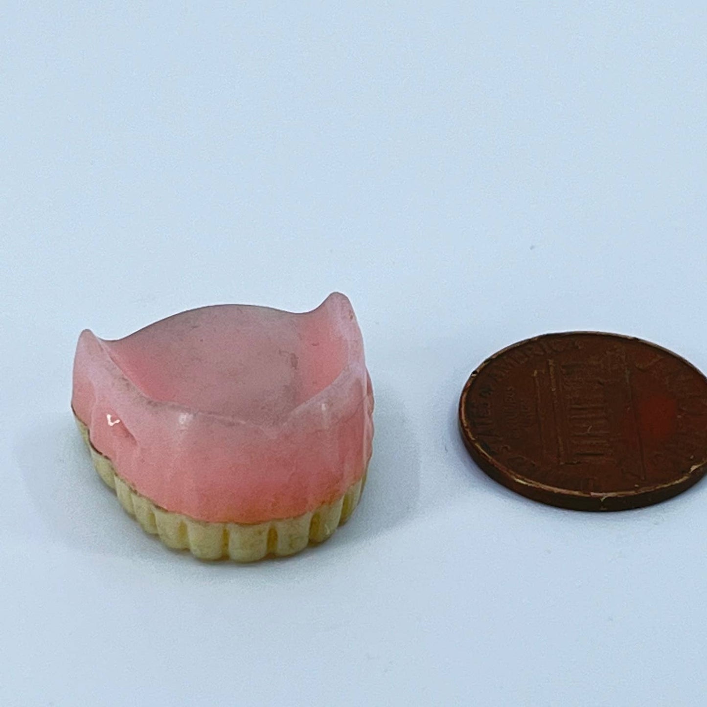 Vintage Cracker Jack Gumball Prize Charm False Teeth Celluloid Premium SD1
