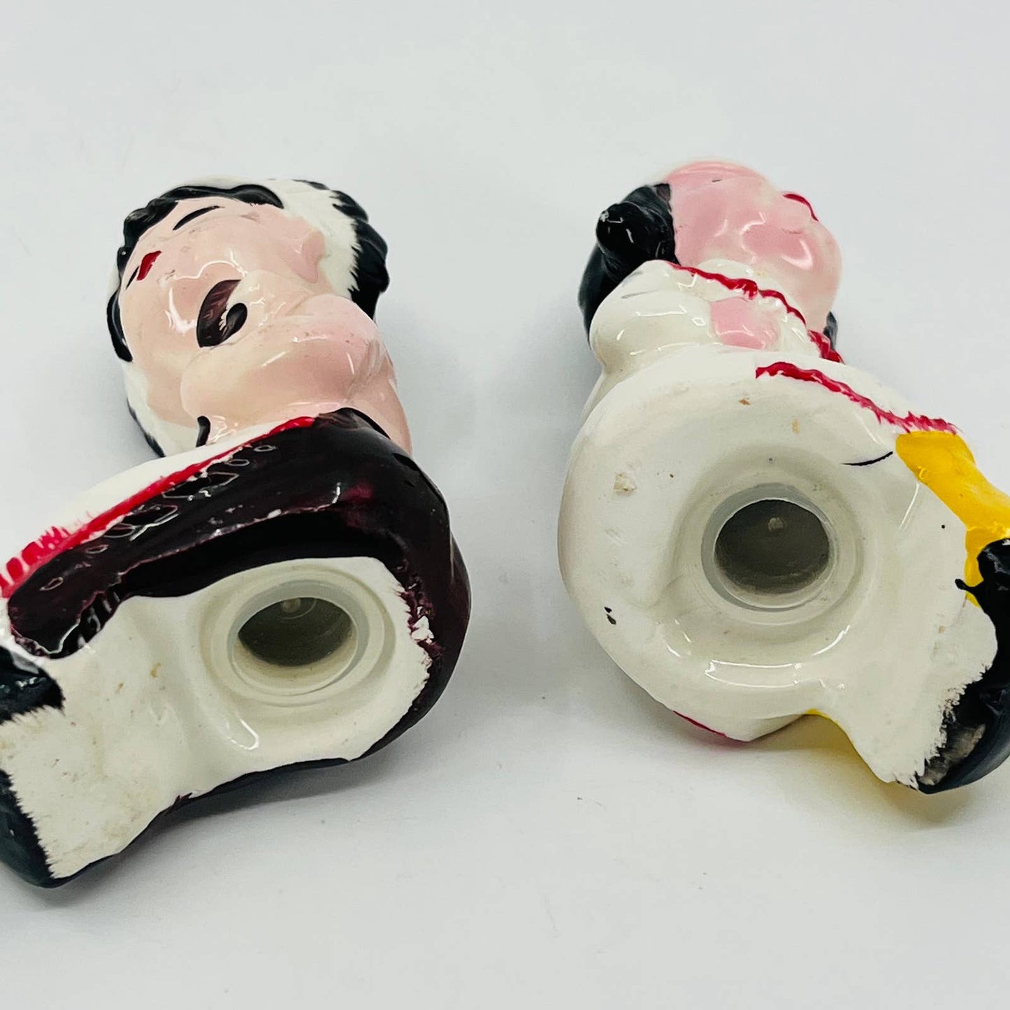 VTG 1950s Indian Native American Chief Man and Woman Salt & Pepper Kissing TB5