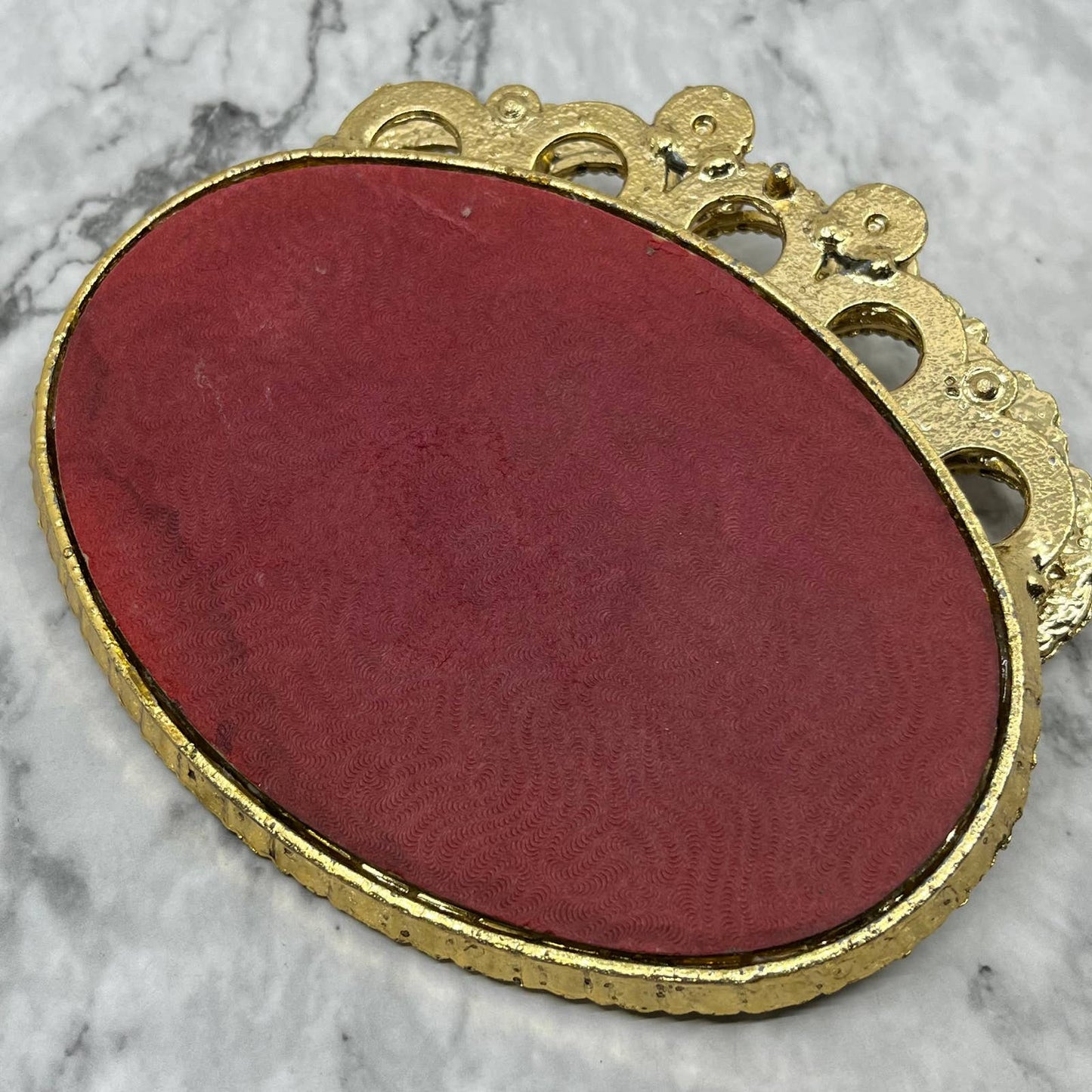 Vintage Lipstick Holder Gold Tone Filagree Ornate Vanity 5 Tubes 5x6” TJ8