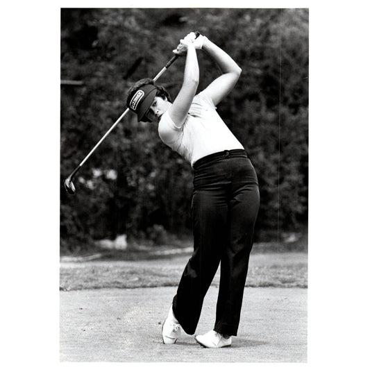 1981 Original Press Photo Ladies' PGA Golf Beverly Klass 8x10 AD1