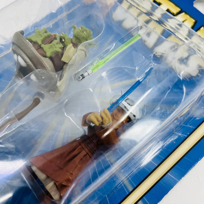 Star Wars SAGA Series 03 #15 Yoda & Chian Attack of Clones NEW IN BOX TD9