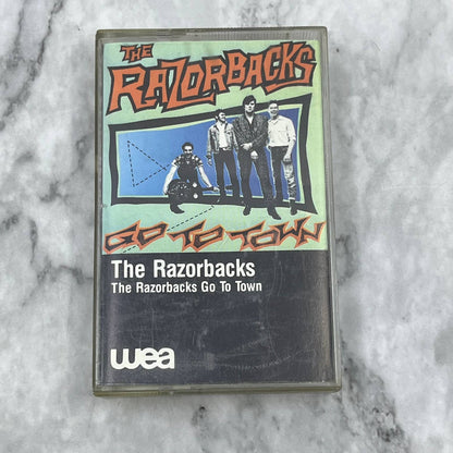 THE RAZORBACKS The Razorbacks Go To Town Cassette Tape TC7-54