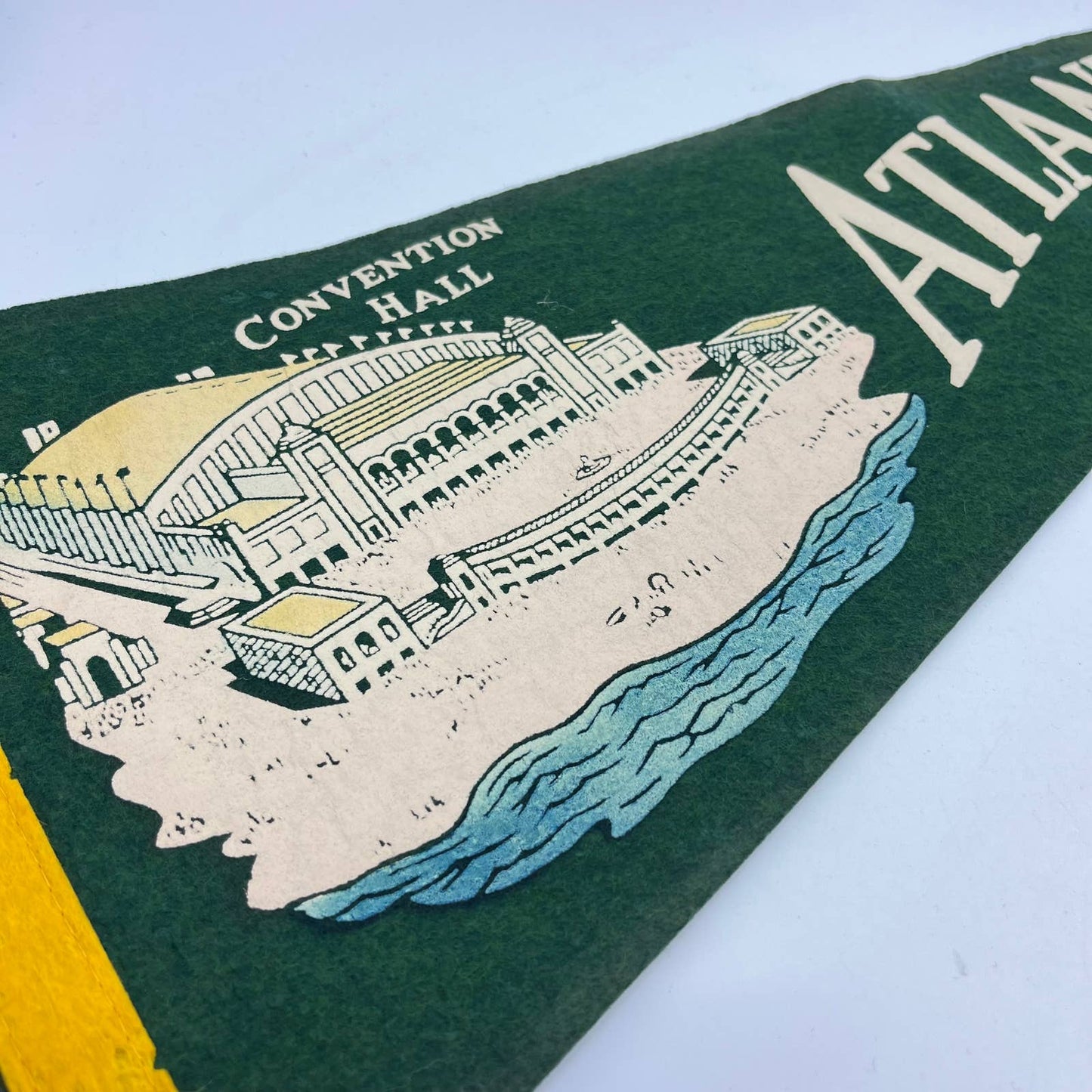 1940s Atlantic City NJ Convention Hall Green Souvenir Felt Pennant 25” TF5