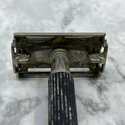 1960s V4 Gillette Vintage Safety Razor SE9