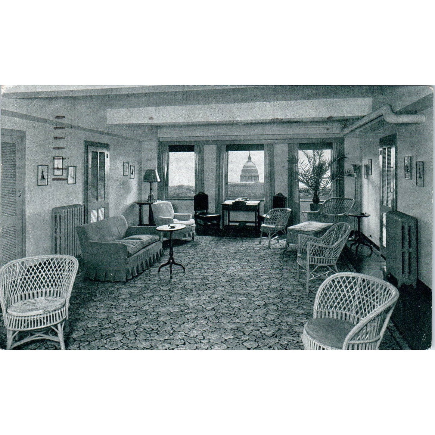 The Dodge Hotel Guest Sitting Room 1947 Washington D.C. Original Postcard TK1-P2