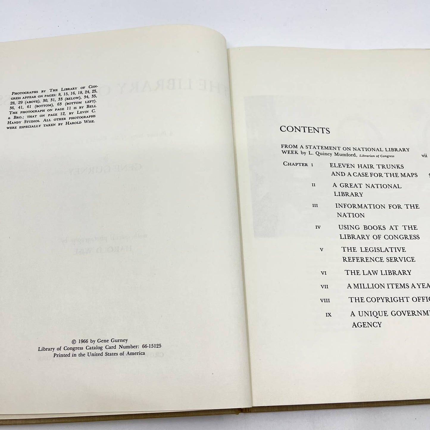 The Library of Congress: A Story of the Worlds Largest Library Gurney HC DJ TF9