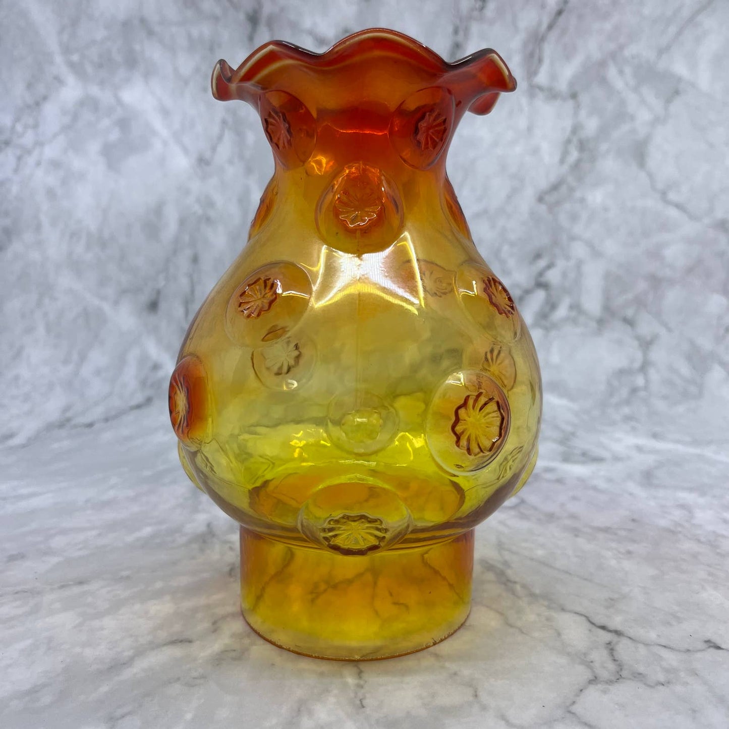 L.E. Smith Amberina Moon & Stars Glass Ruffled Edge Oil Hurricane Lamp Shade TA9
